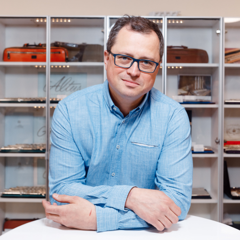 Николай Плотников