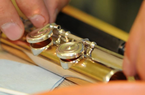 Время работы мастера и заявки на ремонт в июле