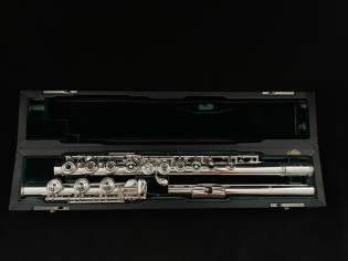 Флейта месяца в апреле