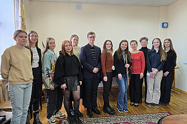 Минск (Беларусь), 8-9 апреля 2025. Выставка флейт в Белорусской филармонии и творческая встреча И.Стачинской в Академии музыки