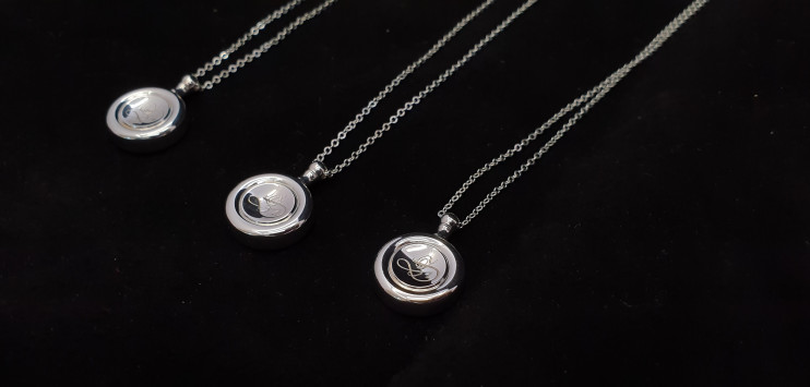 Фирменный серебряный кулон Di Zhao