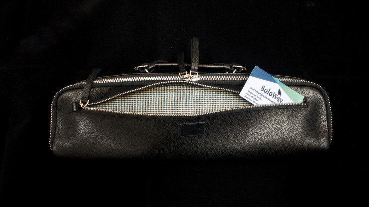 Чехол кожаный для флейты SoloWay колено До (чёрный)