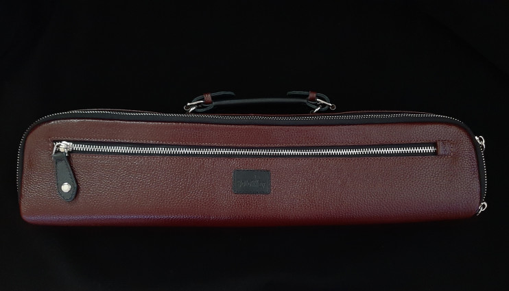 Чехол кожаный для флейты SoloWay (Коричневый с тиснением)  
