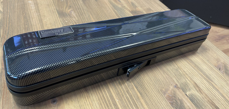 Кейс серый для флейты с коленом си